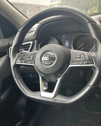 Nissan Qashqai cena 71900 przebieg: 112000, rok produkcji 2019 z Otwock małe 172